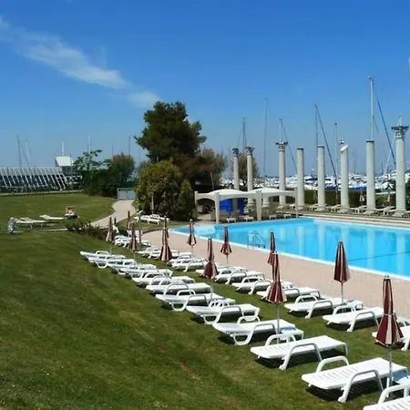 Sogno In Laguna 펜션 *